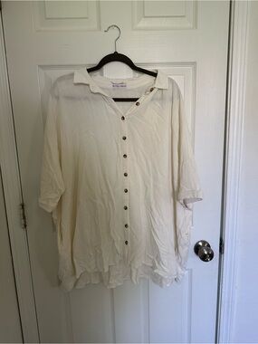 Vintage Havana Cream Button-Down Tunic Shirt